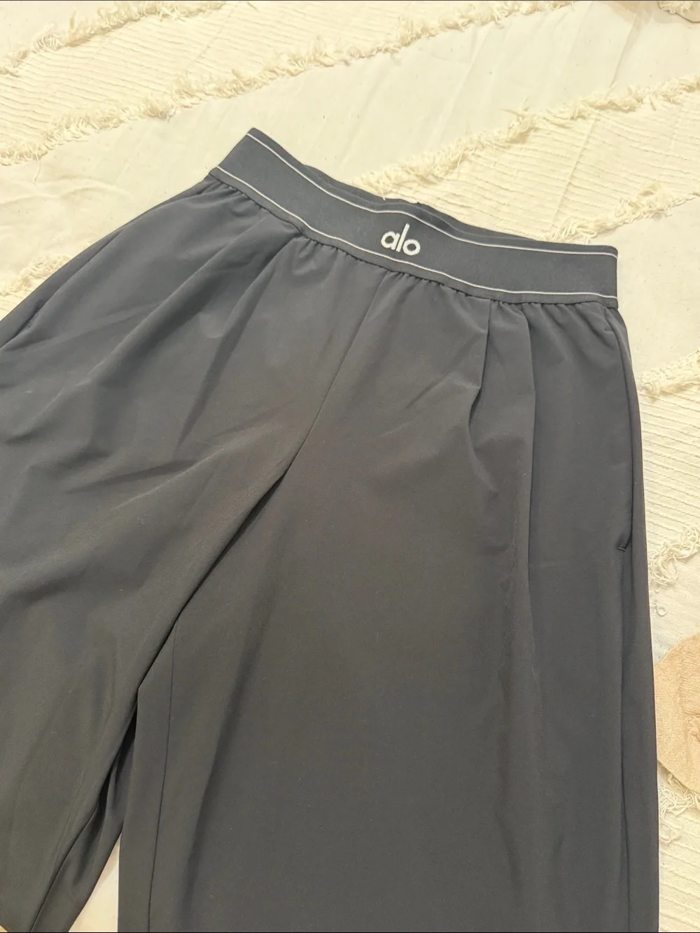 Authentic ALO Yoga Black A-Line Active Skirt with Logo Waistband
